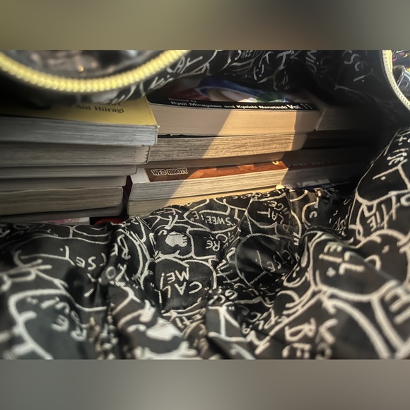 Extreamly Rare HTF Betsey Johnson Black and colorful floral skull studded duffle - Picture 12 of 14